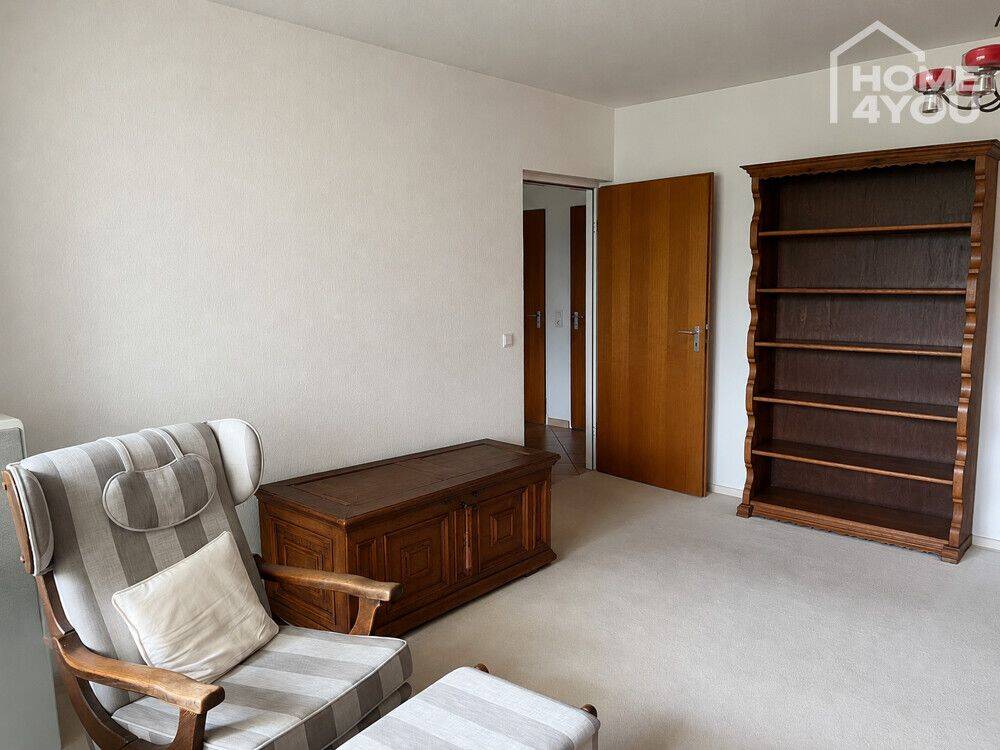 Top Kapitalanlage im Grünen, 102 qm, 2.OG, 2 SZ, KDB, Gäste-WC, Abstellka., 2 Balkone, Keller&Aufzug – Köln – Vorschaubild 7
