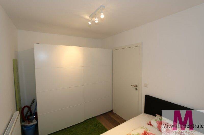 Modern möblierte 2-Zimmer-Wohnung mit Designküche in zentraler Lage von Nürnberg – Nürnberg – Vorschaubild 3