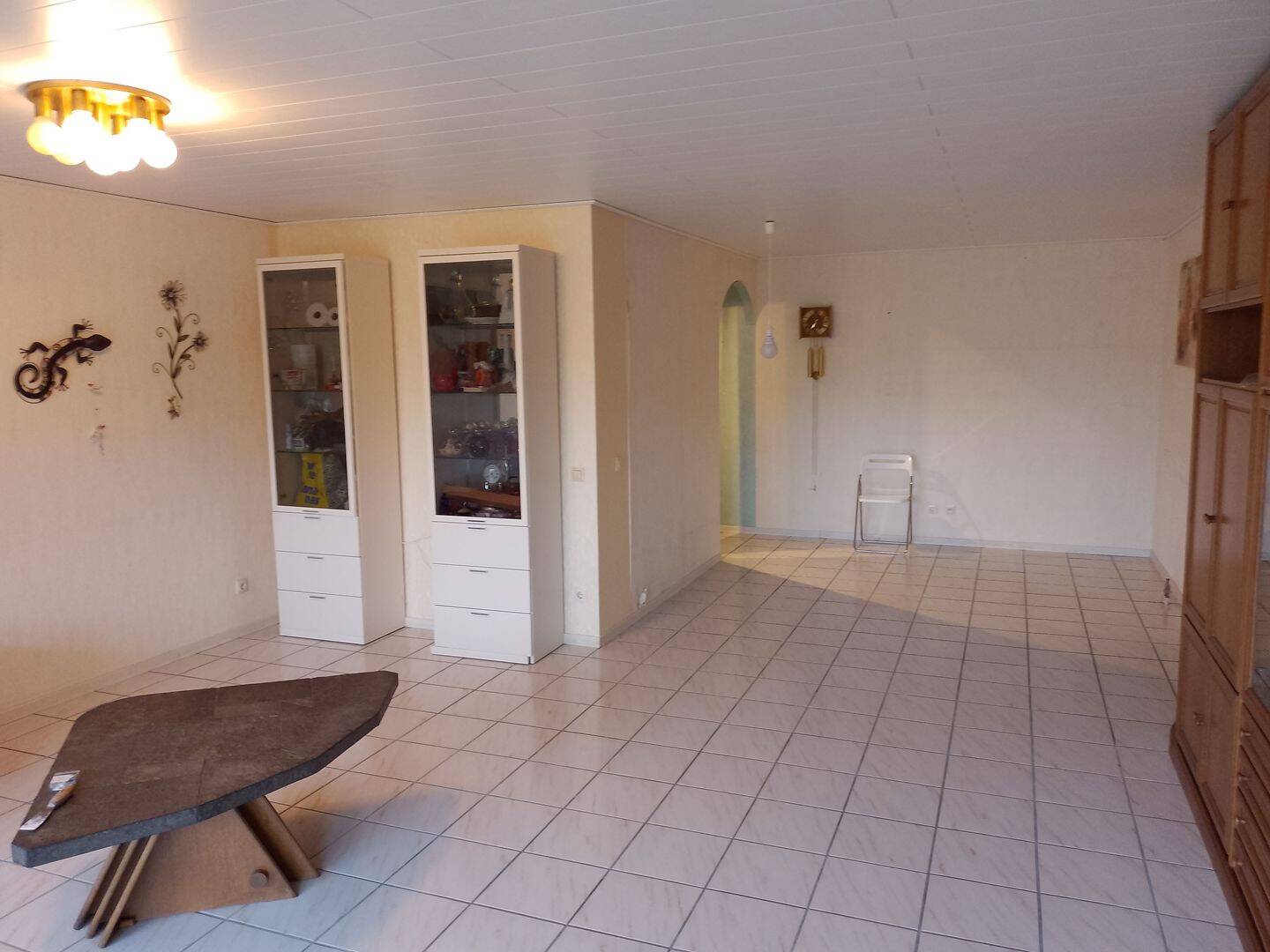 Helle, renovierte 3-Zimmer-Wohnung Nähe Badeweiher