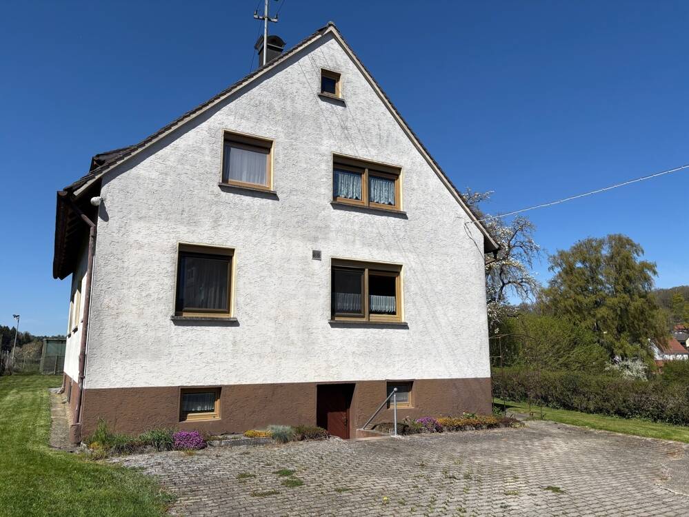 Sehr gepflegtes, älteres 2 Familienhaus mit Garagen und Schuppenanbau in Randlage Kreßberg – Kreßberg – Vorschaubild 3