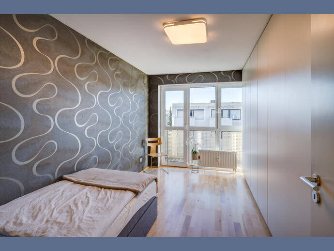 Möbliert: Großzügige Dachterrassenwohnung in Neuhausen – München – Vorschaubild 6
