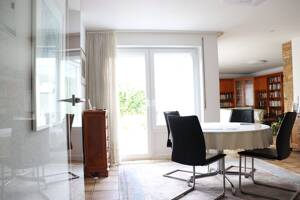 Das Besondere Haus in begehrter Lage – 70374 Stuttgart – Vorschaubild 2