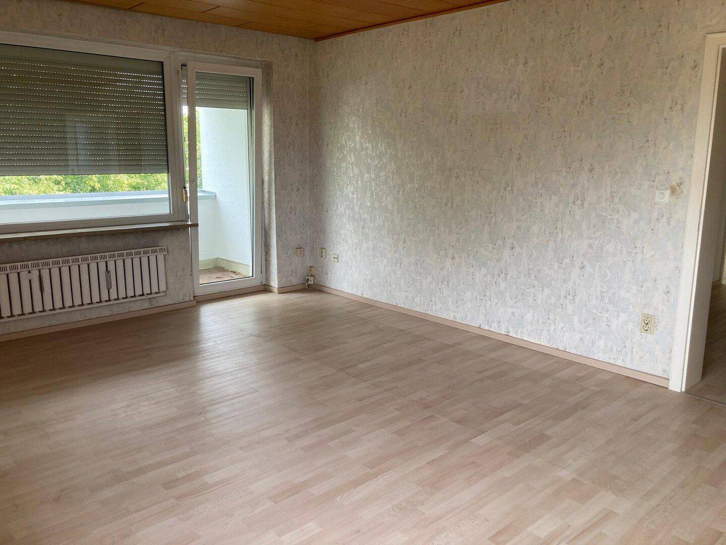 Helle 3-Zimmer-Wohnung mit Aufzug, Stellplatz und Loggia in Wolfsburg-Detmerode - provisionsfrei – Wolfsburg – Vorschaubild 3