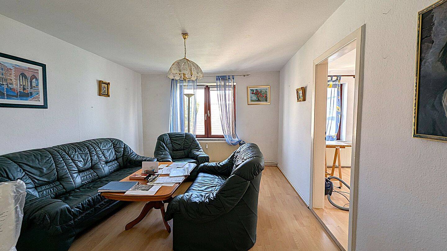 Helle, renovierte 3-Zimmer-Wohnung mit moderner Einbauküche - ein einladendes Zuhause erwartet Sie – Bremerhaven – Vorschaubild 3