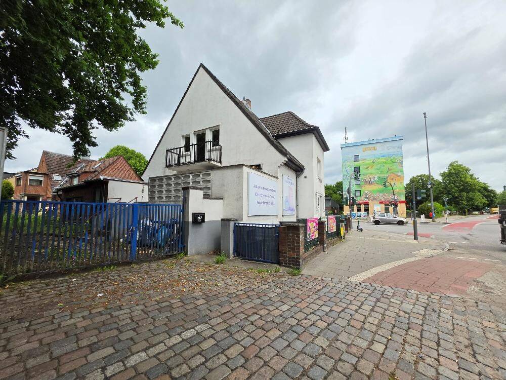 Einfamilienhaus für Handwerker/Firmen mit Garten in Jenfeld