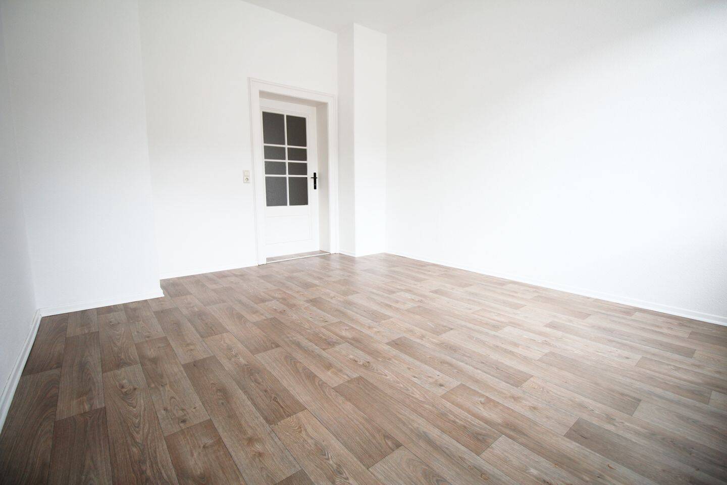 Wohnen im Grünen, 3-Raum-Wohnung im Helenenhof – Chemnitz – Vorschaubild 7