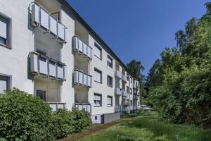 Gemütliche 2-Zimmer-Wonung mit Laminatboden und modernen Badezimmer – 47229 Duisburg – Vorschaubild 9