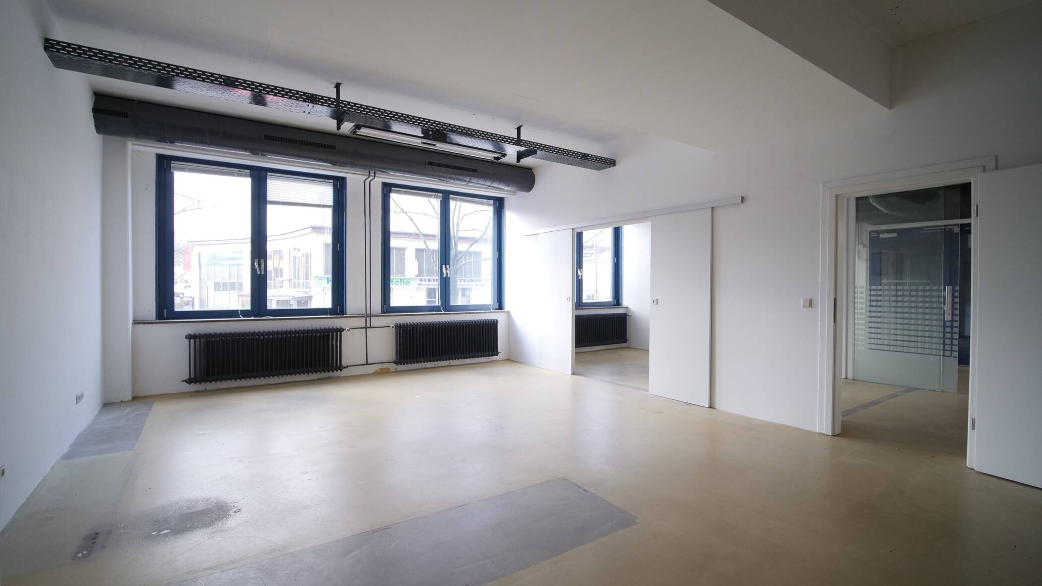 Büroloft im Erdgeschoss individuell ausbaubar