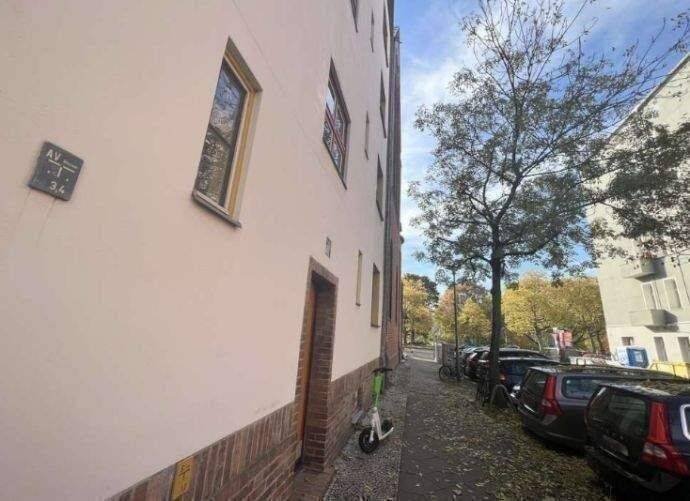 INVESTITION IN DIE ZUKUNFT - GEPFLEGTE & RUHIGE WOHNUNG - MIT SONNIGER LOGGIA & BLICK INS GRÜNE – Berlin – Vorschaubild 5