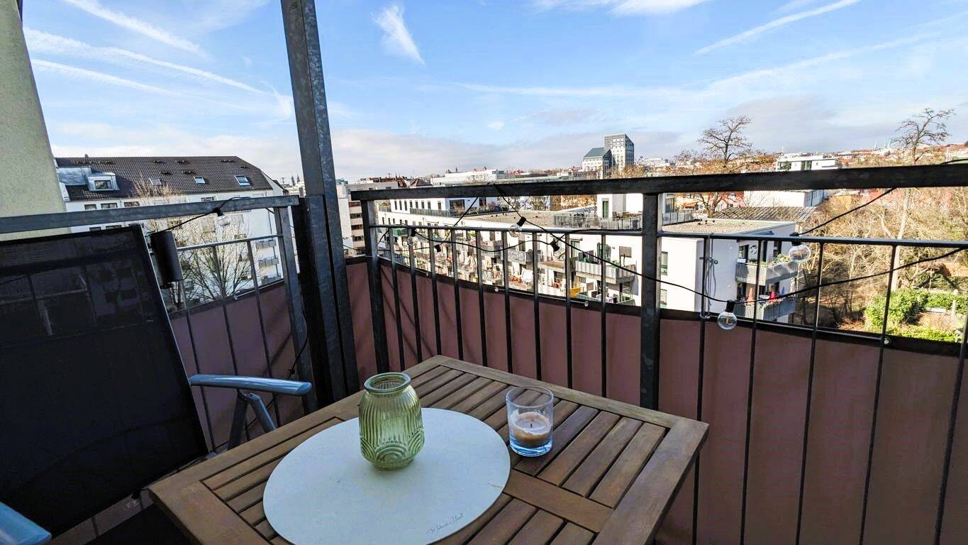 2026: Nbg Gleisshammer - Tullnau, gepflegte helle 3-Zi-Whg. (5.OG Aufzug), ca. 65m², Einbauküche, Balkon, Rollläden – Nürnberg – Vorschaubild 9