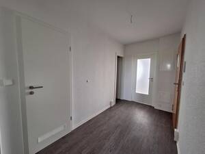 **2 Räume, Balkon und traumhafter Grünblick** – 39128 Magdeburg – Vorschaubild 9