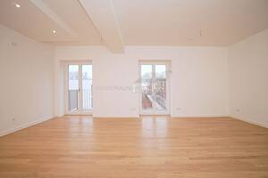 Helle, großzügige 3 Zimmer Wohnung im Kulturpalast Rabenstein - Tageslichtbad, Balkon, TG-Stellplatz – 9117 Chemnitz – Vorschaubild 4