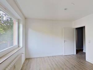 Helle & moderne 2-Zimmer-Wohnung mit BALKON und EINBAUKÜCHE – 23562 Lübeck – Vorschaubild 4