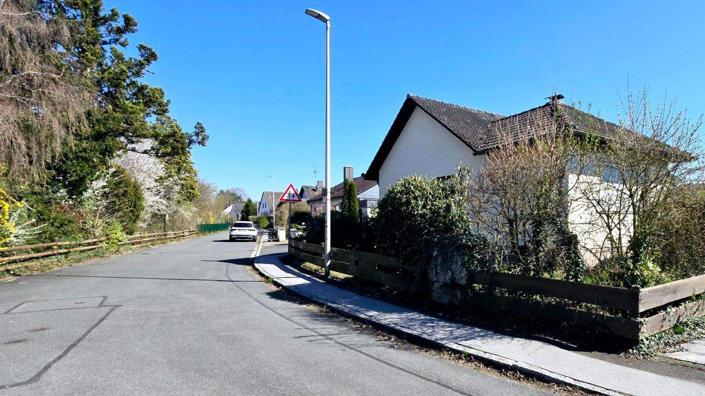 Einfamilienhaus/Bungalow sofort frei – Neunkirchen am Brand – Vorschaubild 5