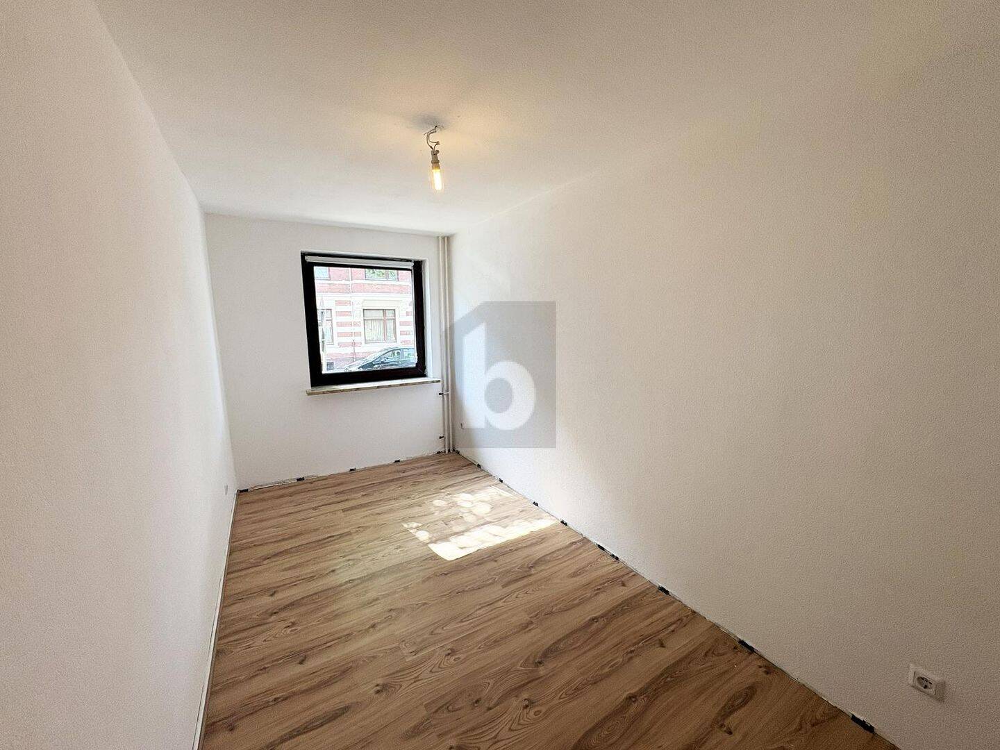 MODERNISIERT, ZENTRAL MIT SÜDBALKON – Neumünster – Vorschaubild 5