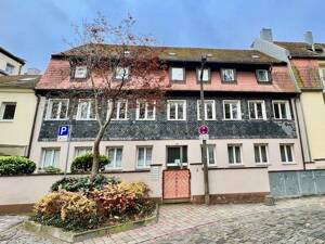 Schönes 5- bis 6-Parteienhaus im Herzen von Fürth
