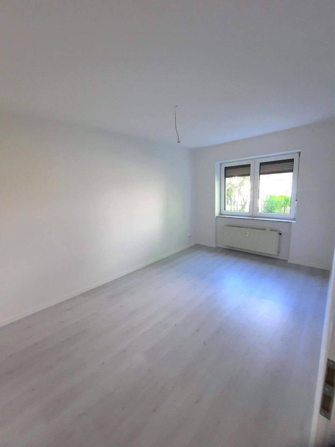 Lichtdurchflutete Traumwohnung! Moderne 3-Raum-Wohnung in Sudenburg – Magdeburg – Vorschaubild 3
