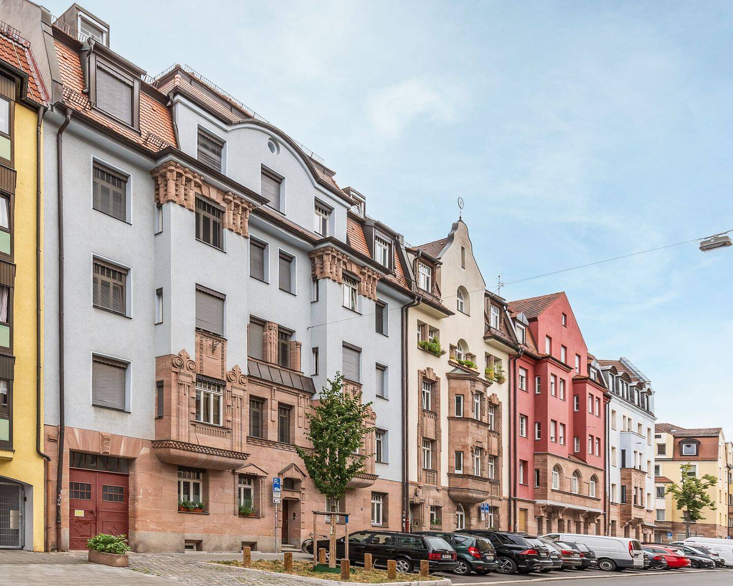 Wunderschöne 3,5-Zimmer-Maisonettewohnung mit Balkon, Garage, Aufzug und Klimaanlage in Nürnberg