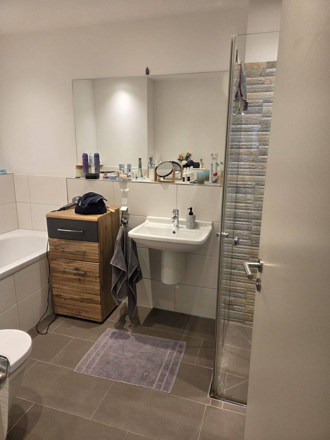 Top modernes 3-Zimmer App. im 4.OG-Einbauküche -Balkon -90478 Nürnberg – Nürnberg – Vorschaubild 6