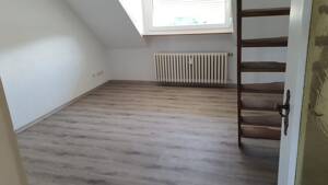 Top sanierte 2 Zimmer Wohnung auf 2 Ebenen in Wanheimerort