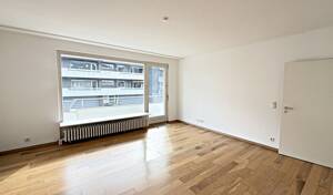 Attraktive Wohnkombination: Familienwohnung mit modernisiertem Studio & Garage