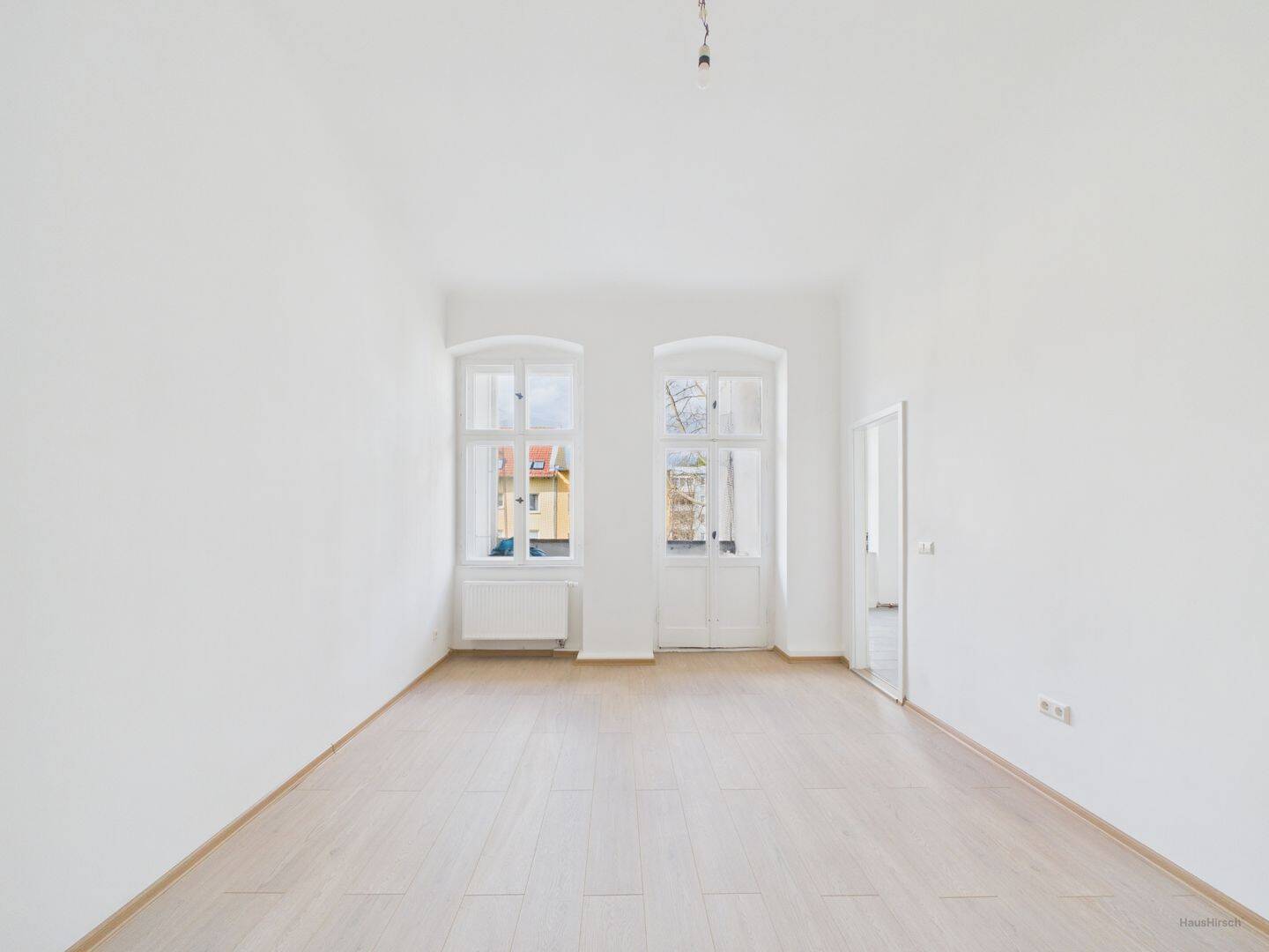 Charmante 1-Zimmer-Altbauwohnung mit Loggia in zentraler Lage von Berlin – Berlin – Bild 1 von 5