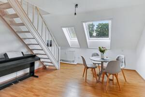 Zwei Ebenen. Ein Lieblingsort - Maisonette in ruhiger Lage – 22043 Hamburg – Vorschaubild 2