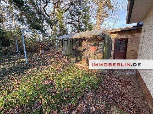 IMMOBERLIN.DE - Sympathischer Bungalow mit Potenzial, Garage & Nebengebäude in naturschöner Lage – Bad Freienwalde (Oder) – Vorschaubild 4