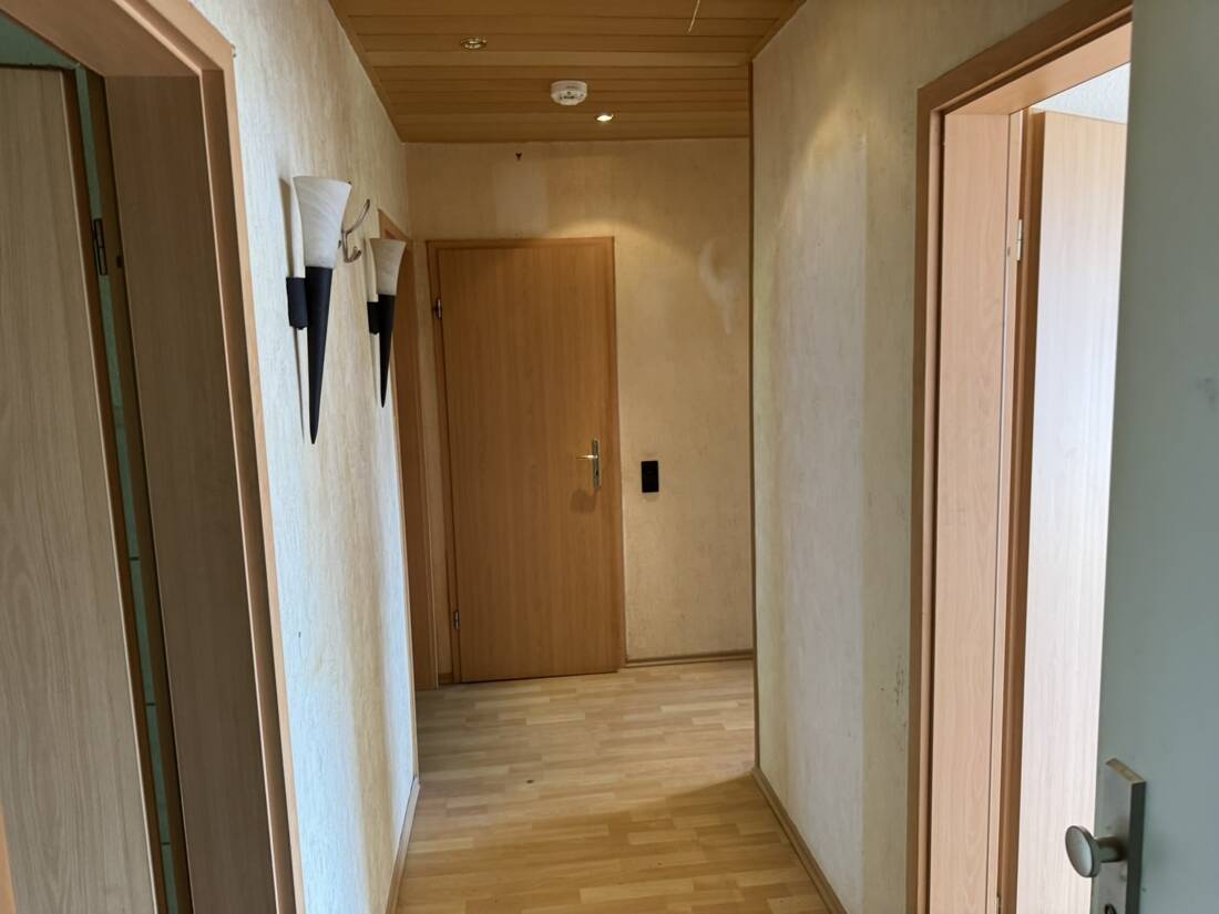 Ihr neues Glück im Grünen - charmante Wohnung mit Sonnenbalkon – Kiel – Vorschaubild 4