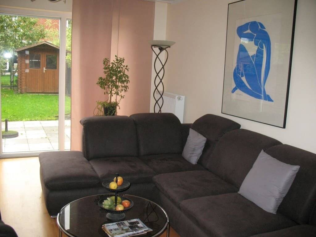 Zentral gelegenes neuwertiges Haus von 2007 (10km zum Kölner Dom und 1,5km Nach Bergisch Gladbach Z
