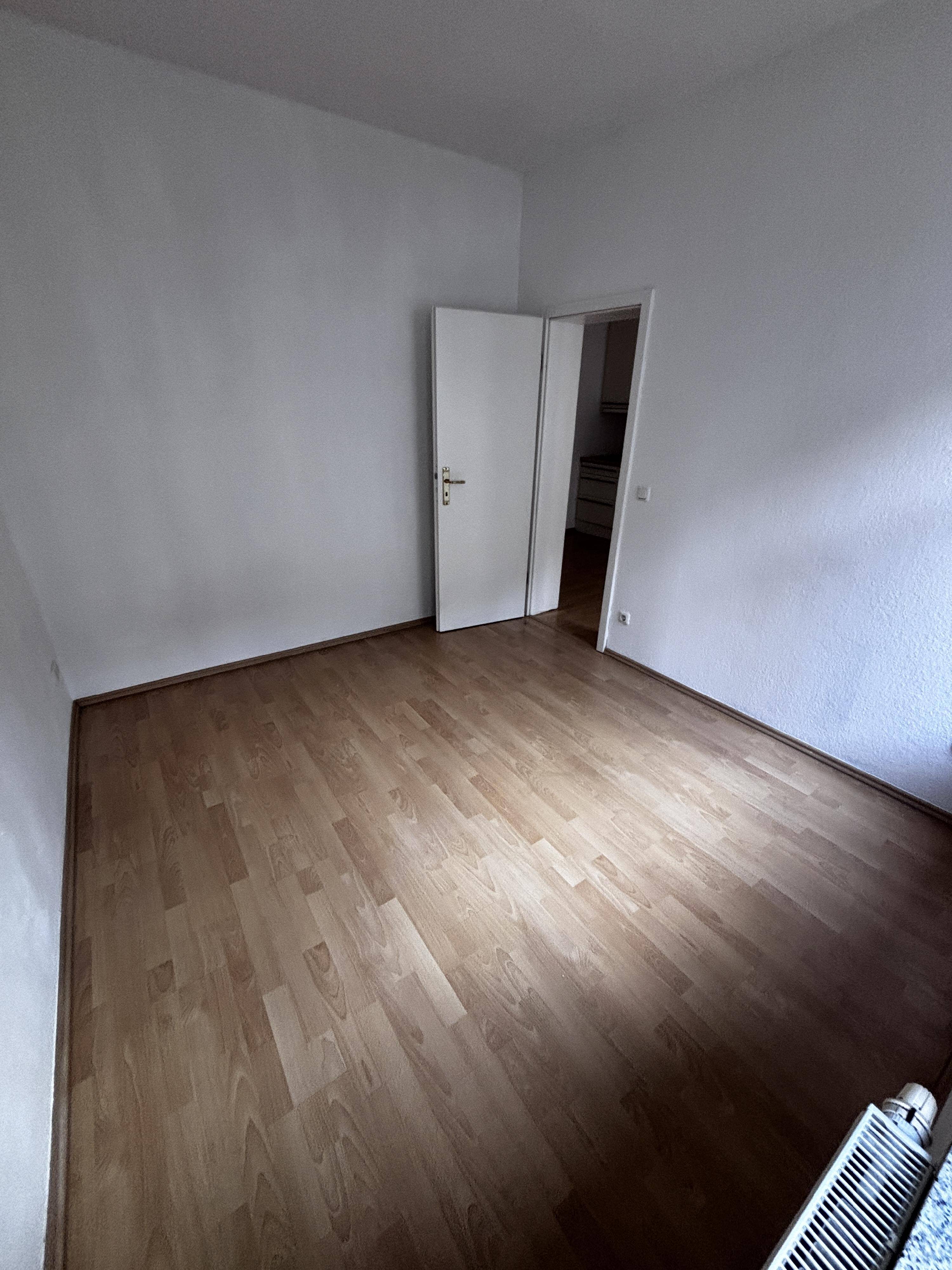 Leerstehende 3 Zimmer Wohnung auch für Eigennutzer geeignet – Chemnitz – Vorschaubild 4