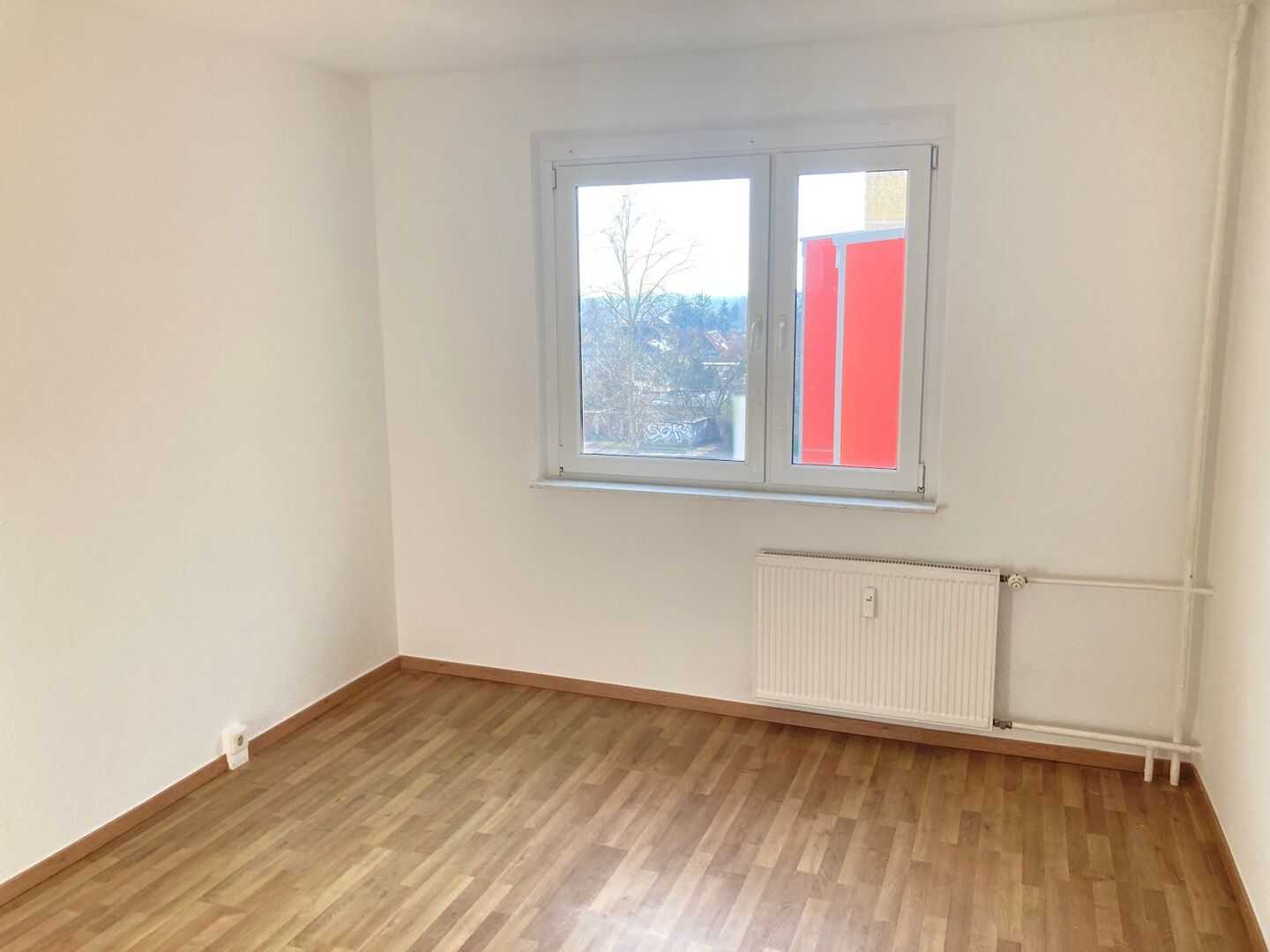 Große 3RW mit Balkon... – Magdeburg – Vorschaubild 2
