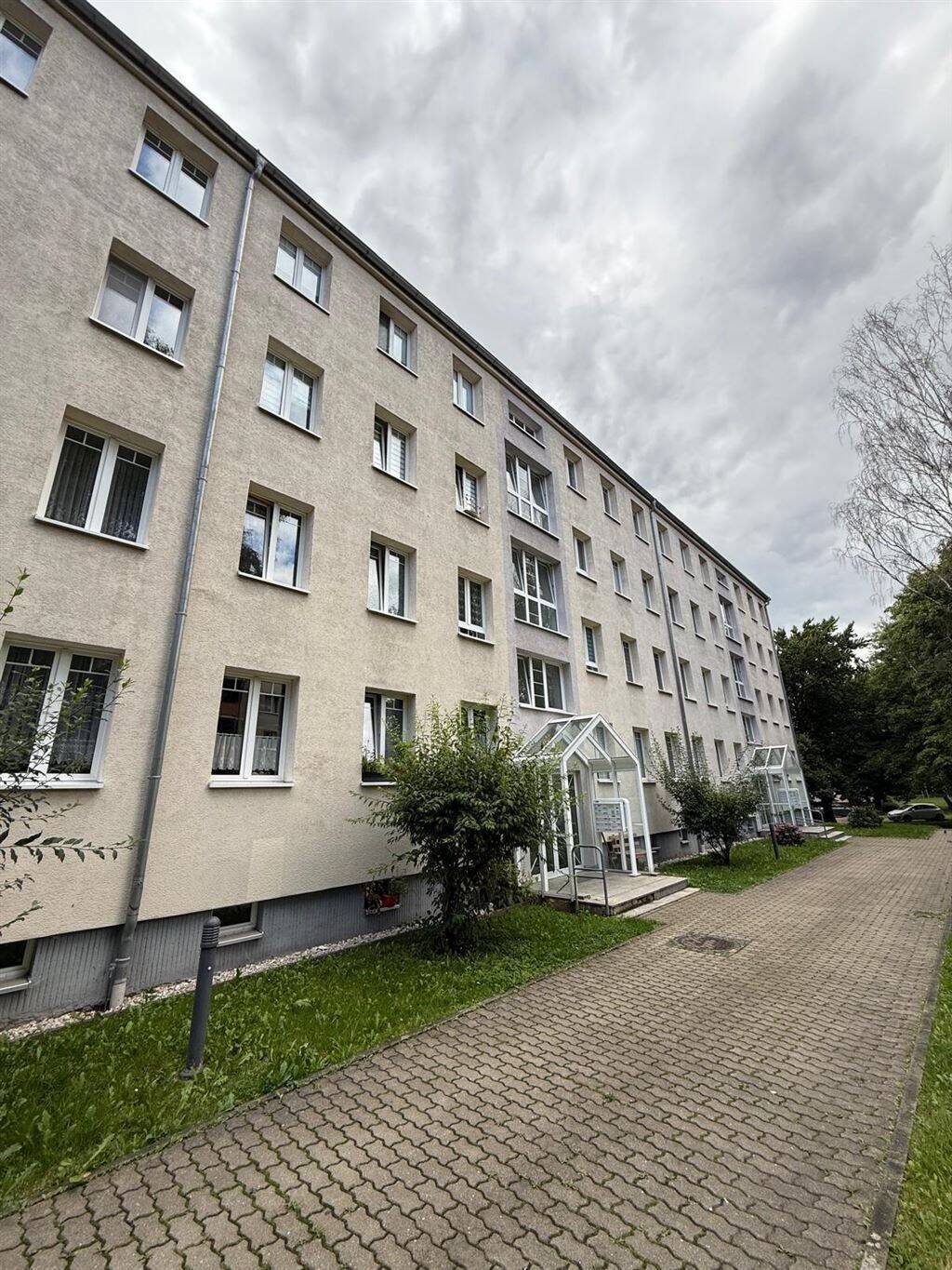 Gemütliche und vermietete 3-Zimmer mit Laminat, Balkon, Stellplatz und Wannenbad in ruhiger Lage! – Chemnitz – Vorschaubild 6