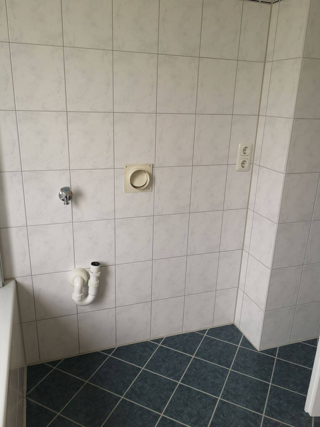 Große, helle 4 Zi-Whg. in Passau mit Wohnküche, Balkon und Garage in ZFH – Passau – Vorschaubild 8