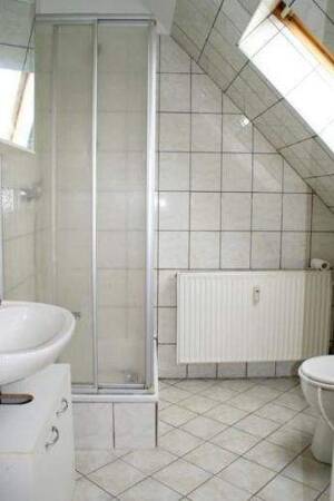 ## Mehrfamilien Haus, Mahndorfer Deich, PKW-Stellplätze, Terrasse, Balkon## – 28307 Bremen – Vorschaubild 4