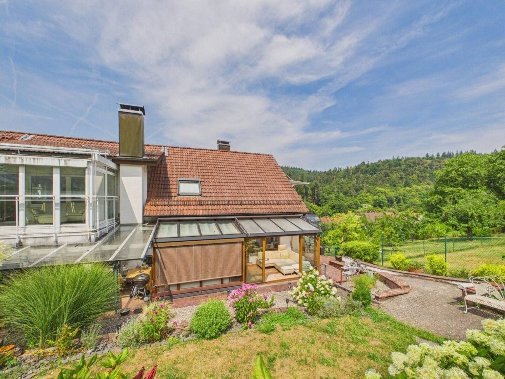 Haus in 75181 Pforzheim mit 286 m² kaufen