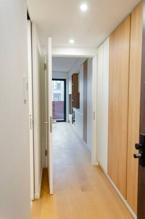 Helles Einzimmerapartment mit Loggia in Südausrichtung und einzigartigen Community-Spaces – 20457 Hamburg – Vorschaubild 9