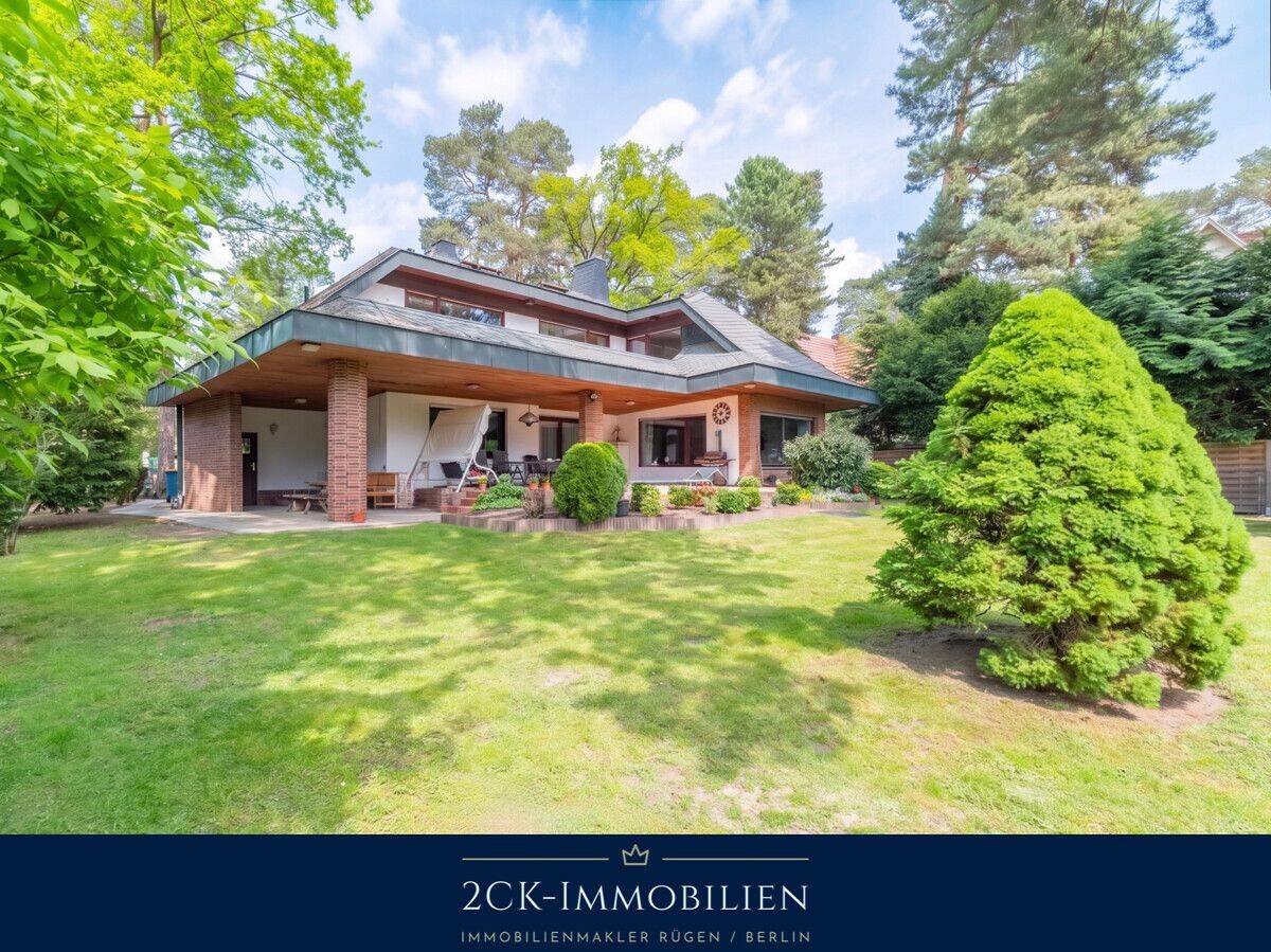 Voll unterkellerte Premium Villa mit Freiraum auf ca. 330m² plus Doppelgarage in Lichtenrade! – 12307 Berlin – Bild 1 von 9