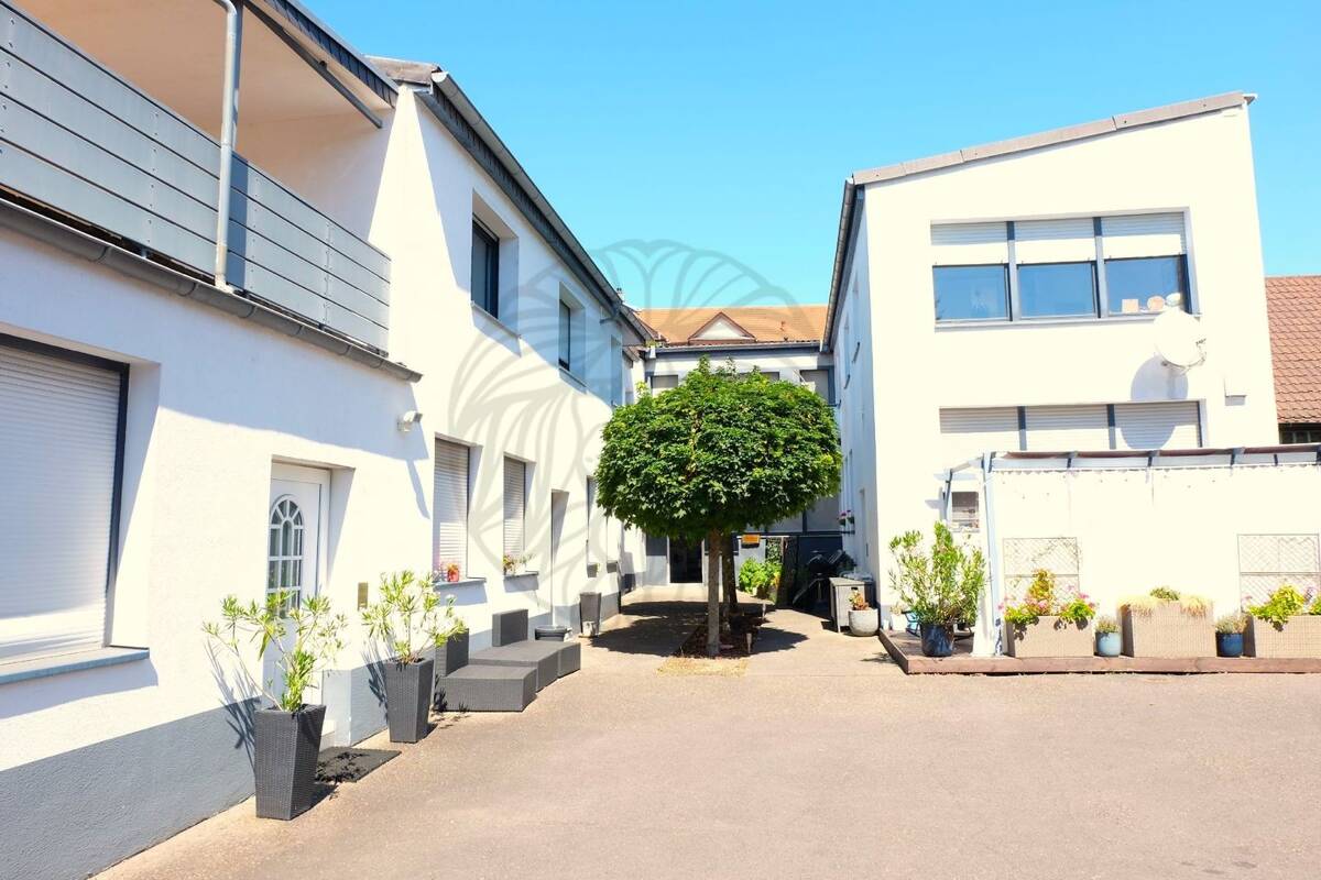Mehrfamilienhaus mit weiterem Bauplatz in bester Lage von Offenbach-Rumpenheim! – 63075 Offenbach am Main – Bild 1 von 9