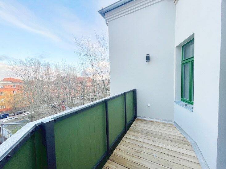 Schickes Nest mit Balkon! + Parkett + Fußbodenheizung + tolles Bad + LED-Licht + Übernahme EBK mgl. – Leipzig – Vorschaubild 3