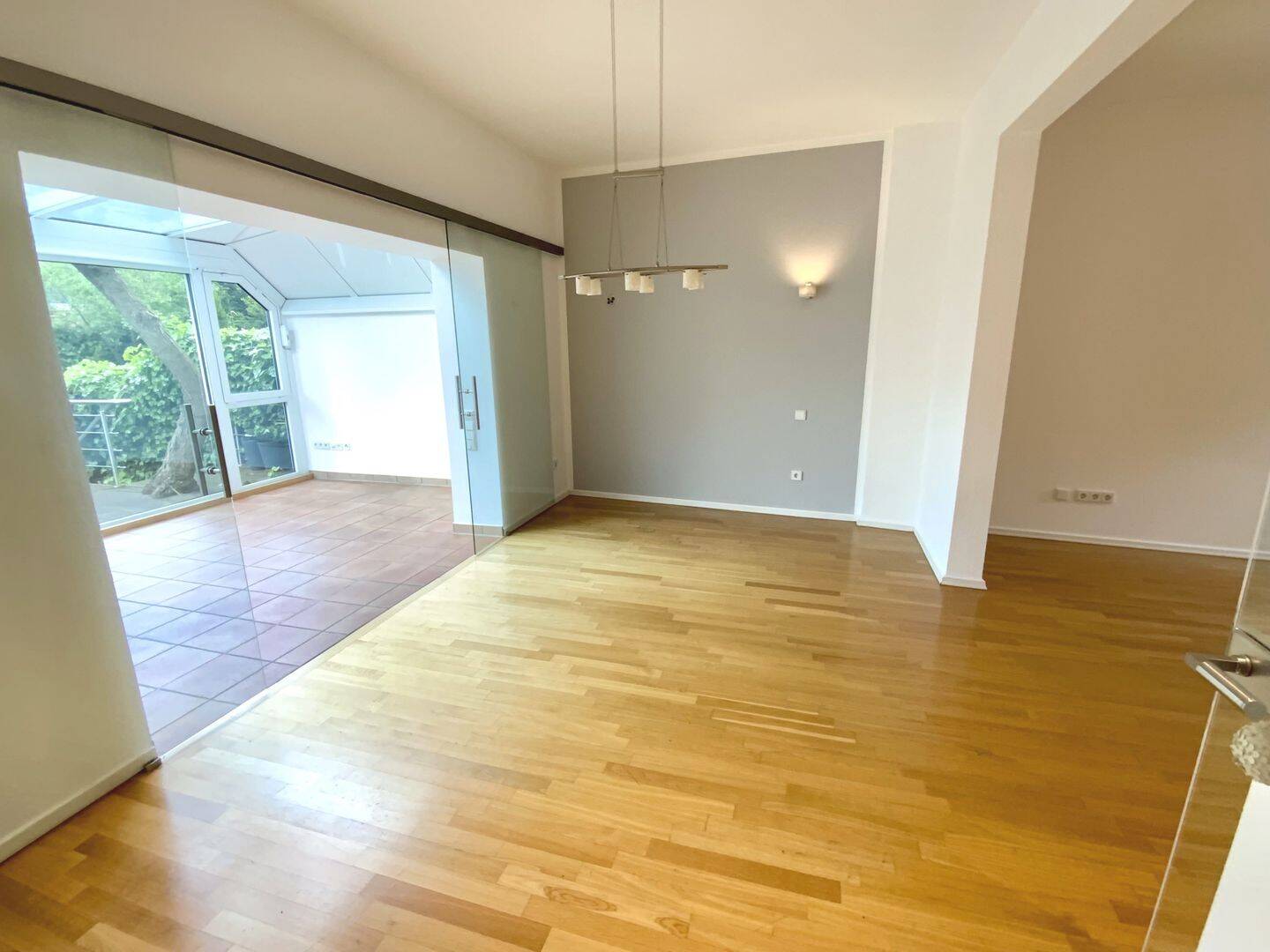Ihr Zuhause mit viel Charme und sofort bezugsfertig! – Duisburg – Vorschaubild 3
