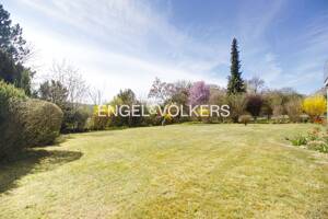 Eleganter Bungalow in Bestlage am Sallerner Berg mit Wellnessoase und beeindruckendem Weitblick über Regensburg – 93057 Regensburg – Vorschaubild 4