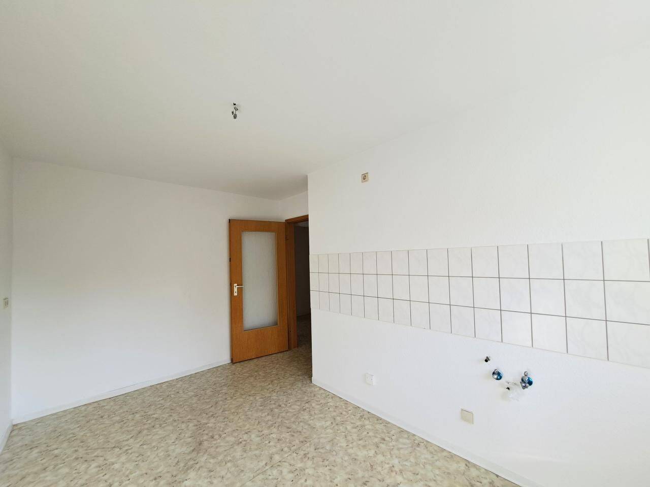 Große 3-Raumwohnung im schönen Nordwest, ab August 2026 zu mieten – Magdeburg – Vorschaubild 2