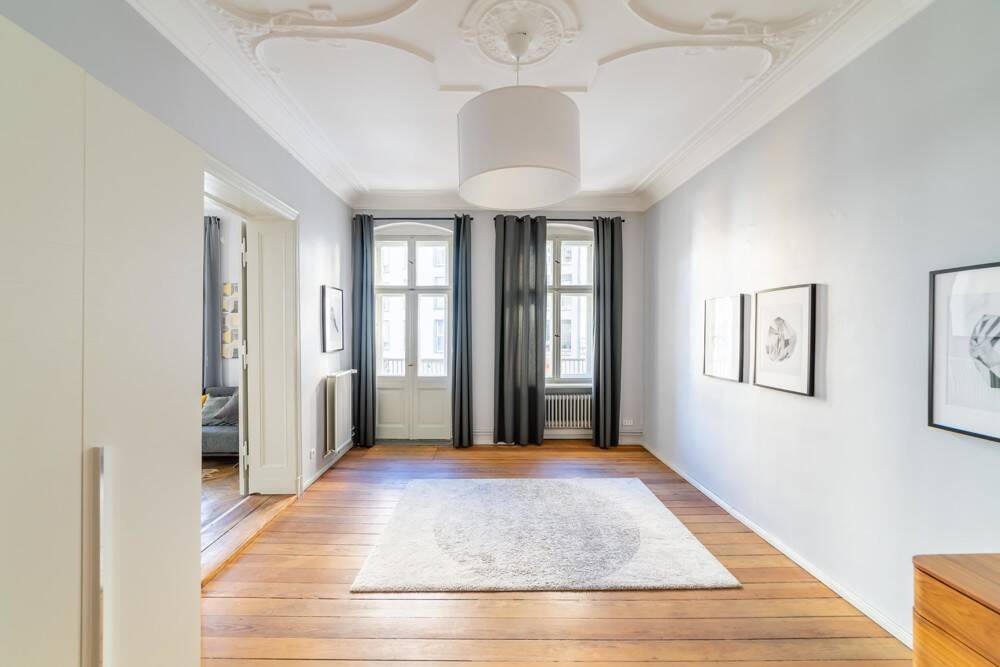 Bezugsfreie 4-Zimmer-Altbauwohnung in Top-Lage: Hohe Decken, Parkett, Stuck Balkon und vieles mehr! – Berlin – Vorschaubild 6