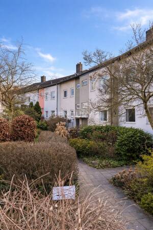 Exklusives Reihenmittelhaus mit grünem Garten - stilvolles Wohnen in Berlin – 12279 Berlin – Vorschaubild 2