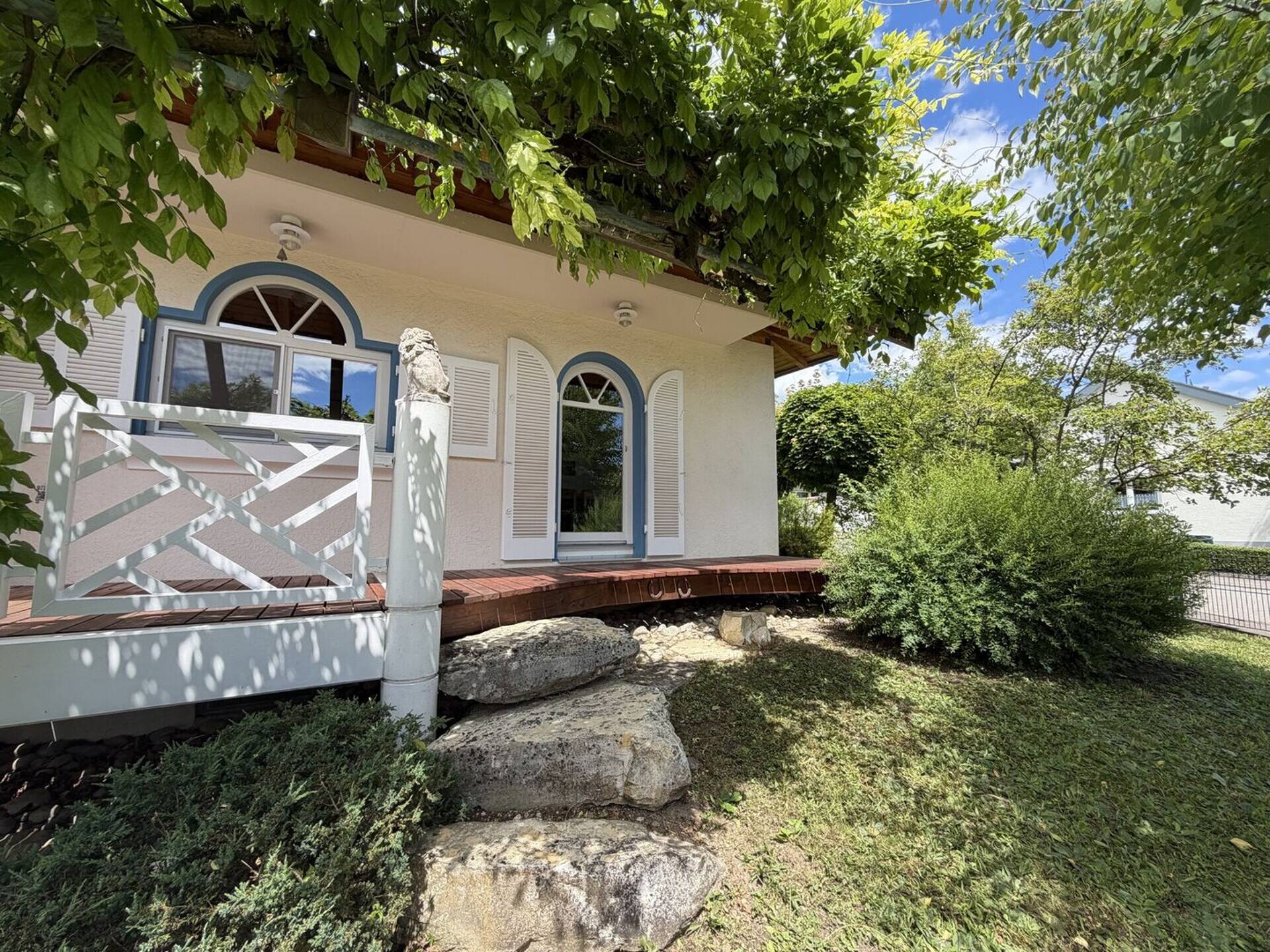 Einfamilienhaus in 78315 Radolfzell am Bodensee / Möggingen mit 317 m² kaufen