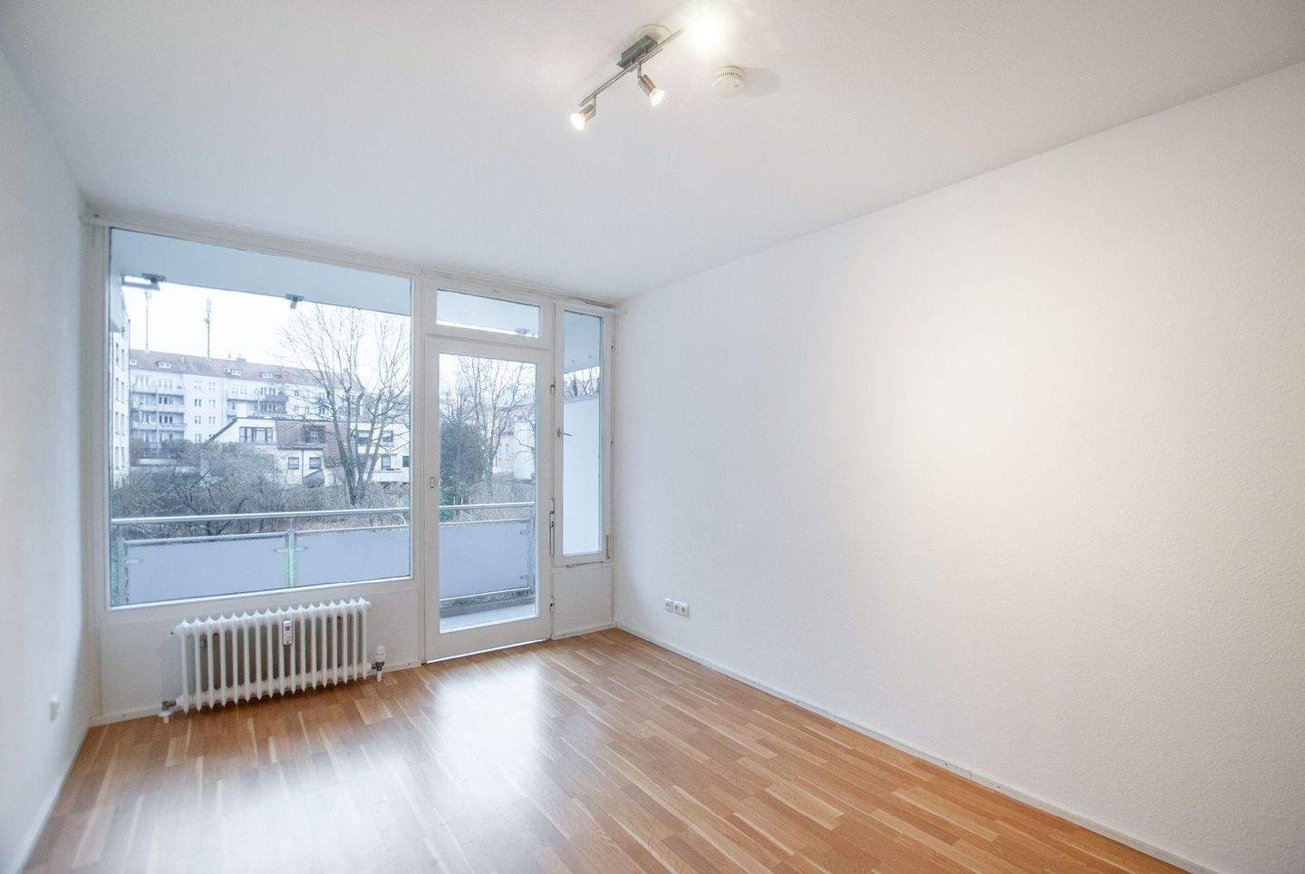AIGNER - Top 1-Zimmer-Apartment zwischen Kurfürstenplatz und Luitpoldpark – München – Bild 1 von 5