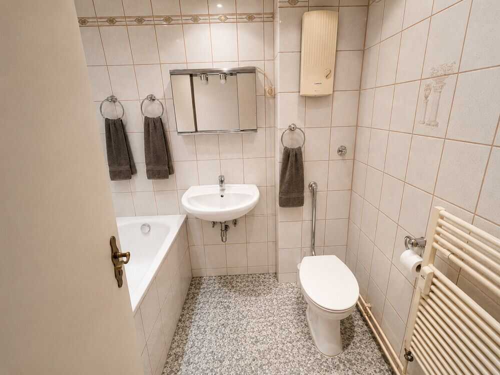 vermietete Eigentumswohnung mit Fahrstuhl, PKW Stellplatz in attraktiver Lage am Bundesplatz, Berlin – Berlin – Vorschaubild 8