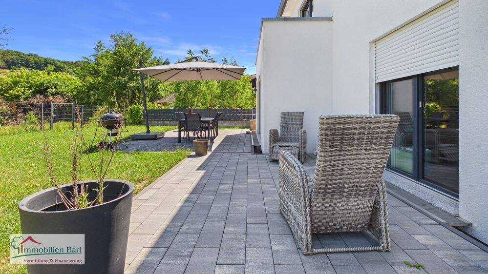 GRENZE LUXEMBURG: NEUWERTIGES, MODERNES UND GROßZÜGIGES ZUHAUSE MIT EINLIEGERWOHNUNG UND DOPPELGARAGE! – Freudenburg – Vorschaubild 9