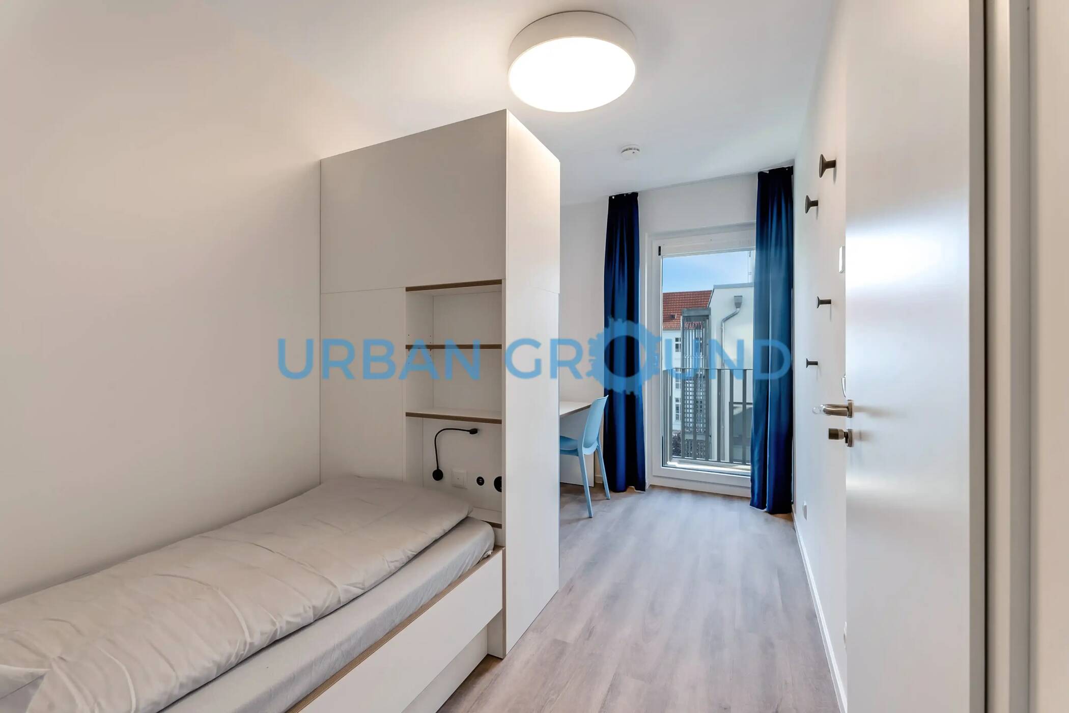 Voll möbliertes Privatzimmer mit Balkon in einer gemischten 5er WG-Nähe der HTW Universität – Berlin – Vorschaubild 4